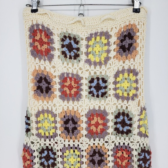POL Crochet Square Knit Maxi Skirt Size L Tassel Fringe Boho Grandma Core Cream - Picture 8 of 11